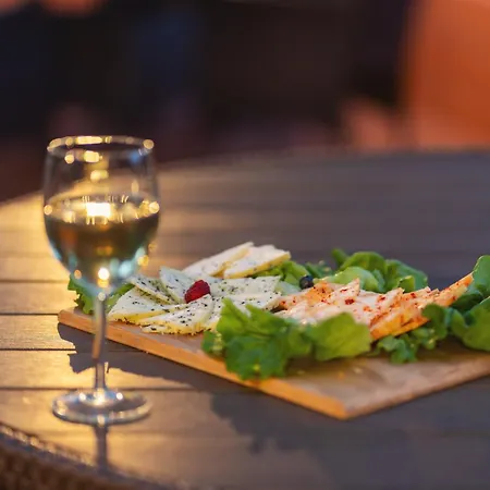 Stary Mlyn Strzeszyn Estalagem 3*